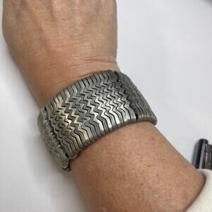 bracelet Burnished Gray Silver tone costume fashion jewelry boho bohemian hippie